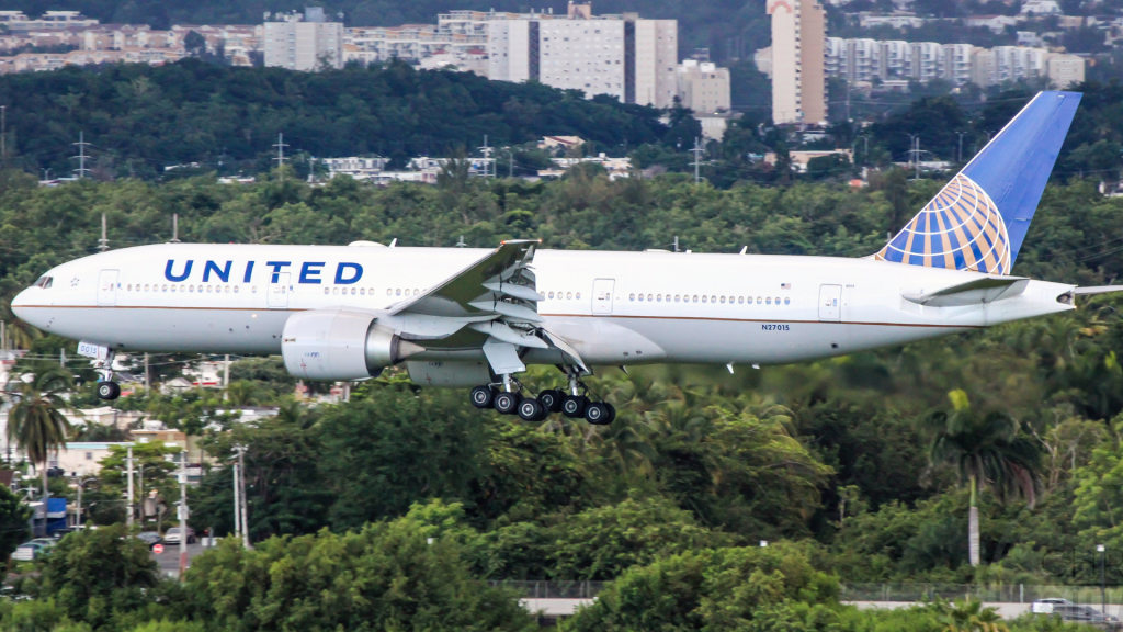 United Airlines airplane