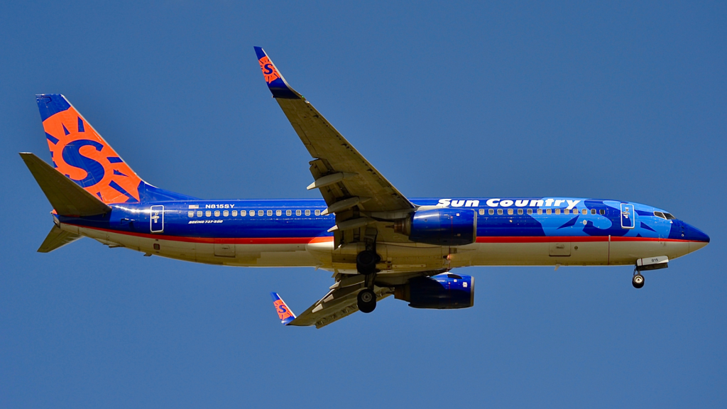 Sun Country Airlines airplane