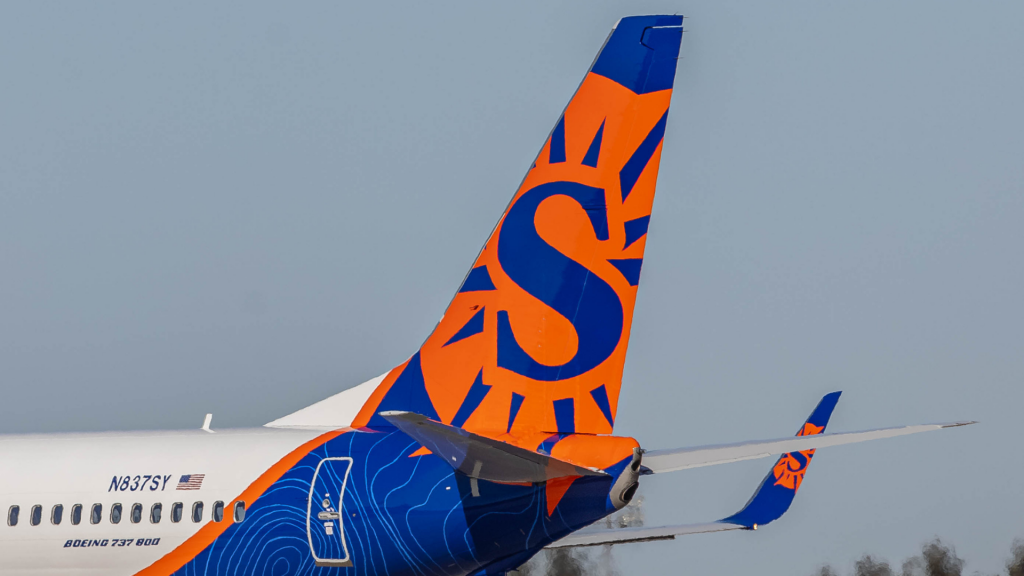 buy cheap Sun Country Airlines flights