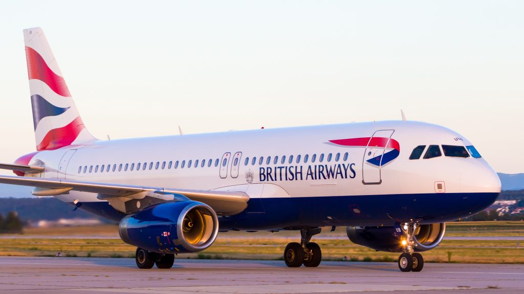 British Airways Airbus A320 (Airbus A320-232) in evening light.